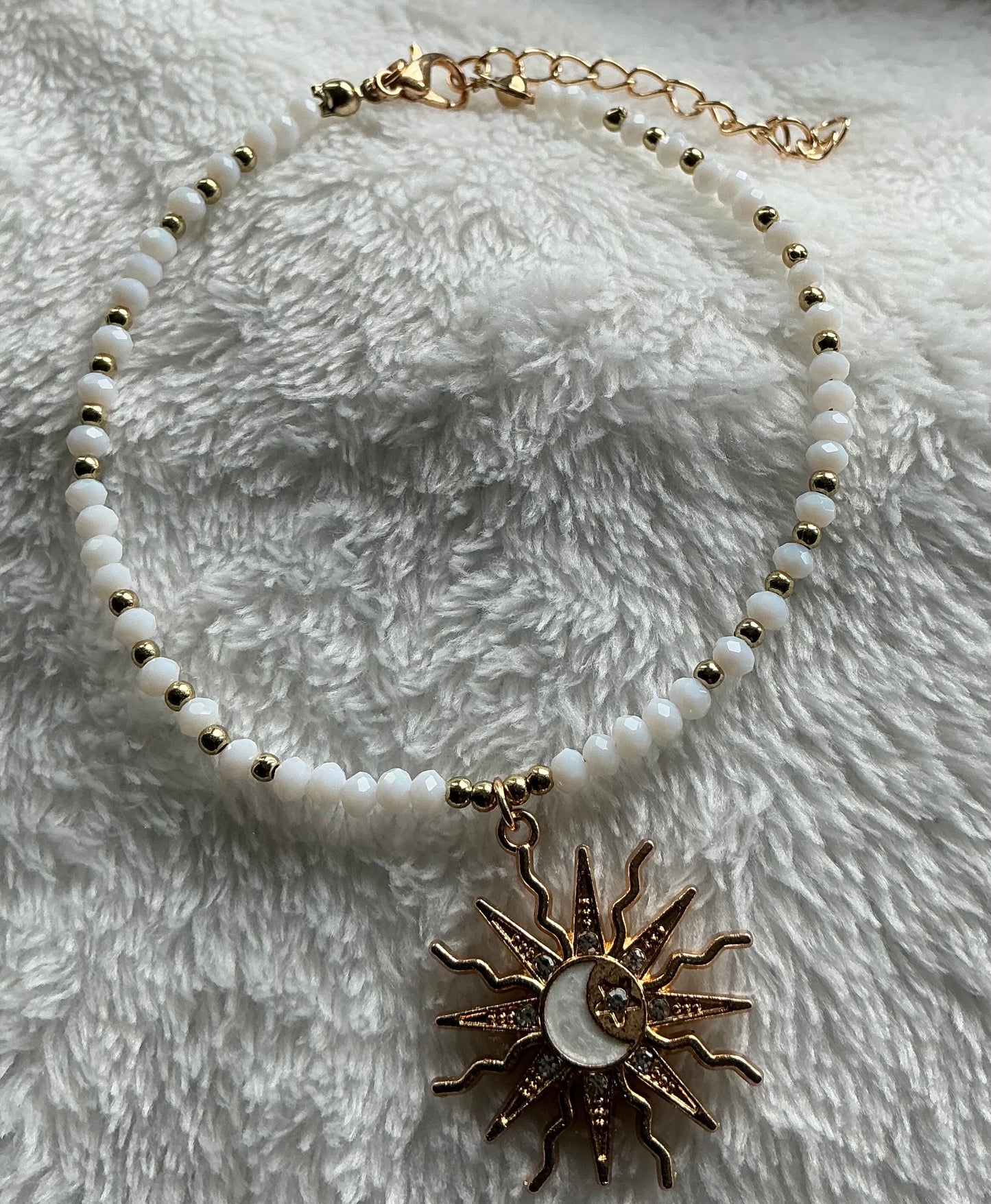 A Youth Sun Pendant Beaded Anklet for Everyday Party And Vacation Outfits
