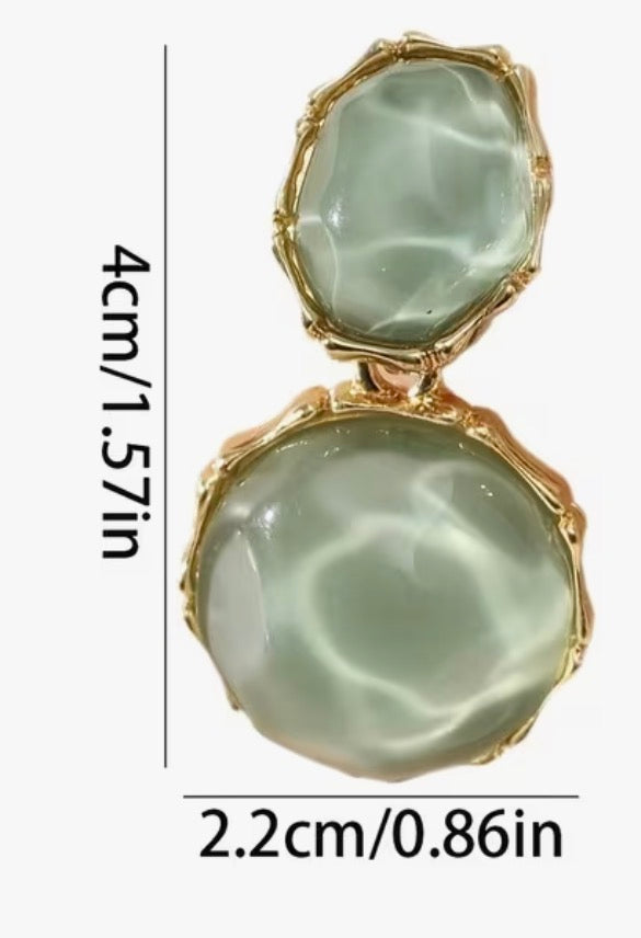 1 Pair of Asymmetrical white Creative Water Patterns, Irregular Oval Earrings, and Fashionable Earrings and Accessories