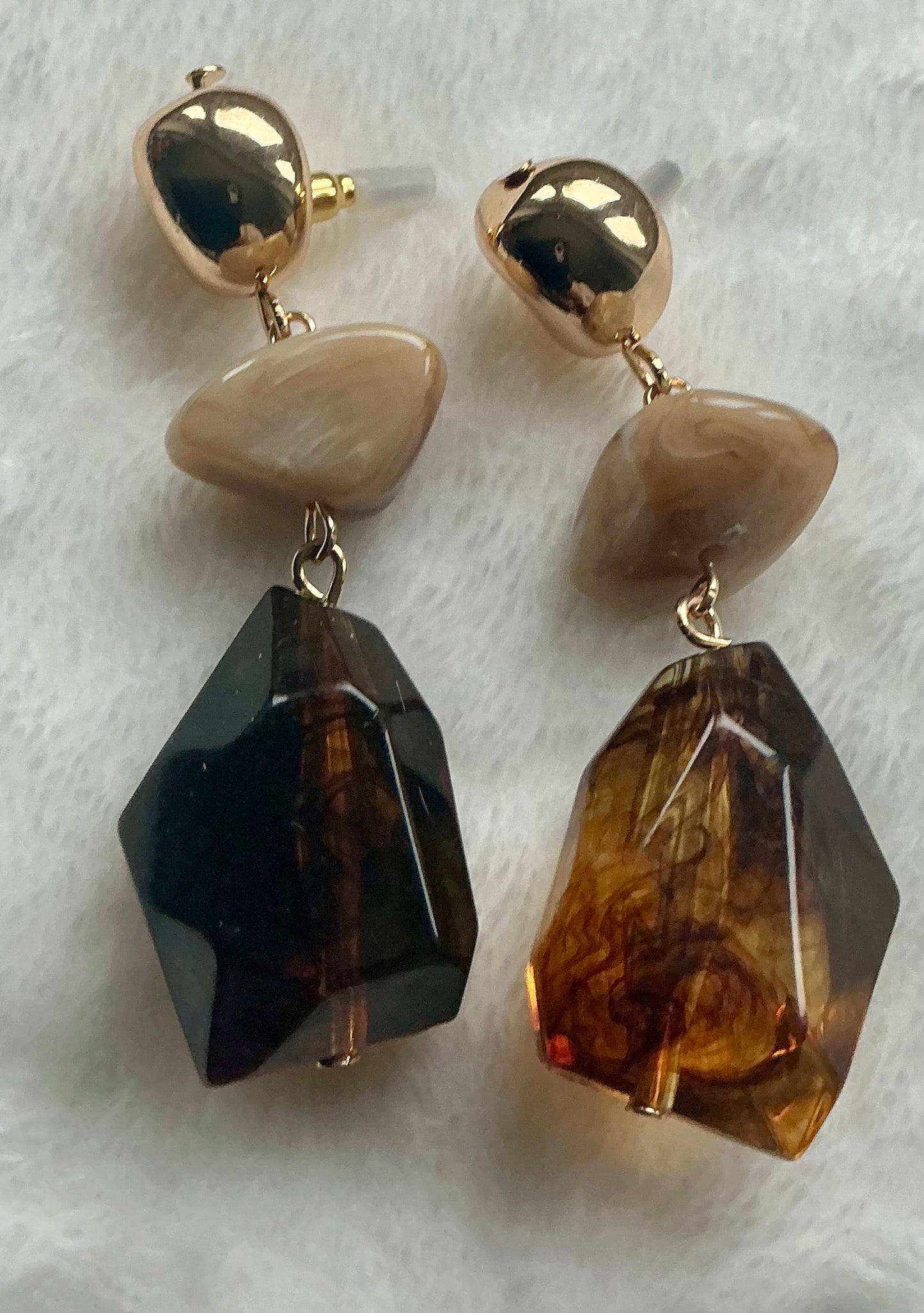 1pc Women's Vintage Bohemian Teardrop Earrings - Large -Looking Resin/-like Beads, -Tone & Accent - Elegant Dangle