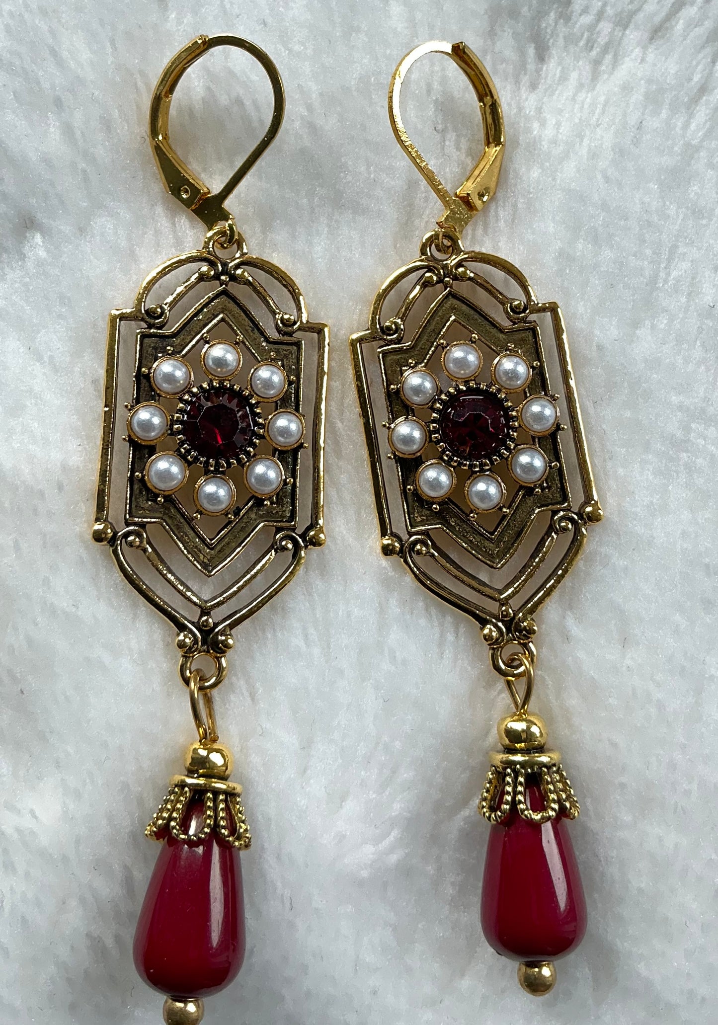 Bohemian Creative Geometric Openwork Design Long Women's Earrings with Teardrop Synthetic Gemstone Pendant, Court-style Vintage Women's Earrings