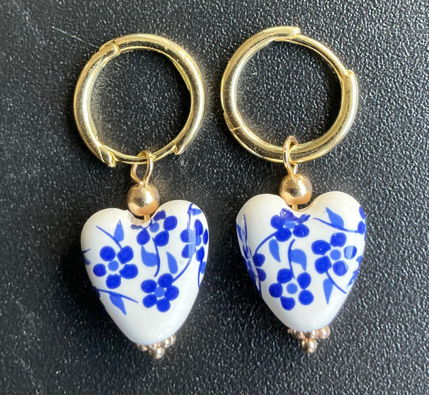 1 Pair of Retro Chinese Blue Ceramic Heart-Shaped Earrings, Printed with Patterns, Stainless Steel Tsinghua Porcelain Imitation Earrings