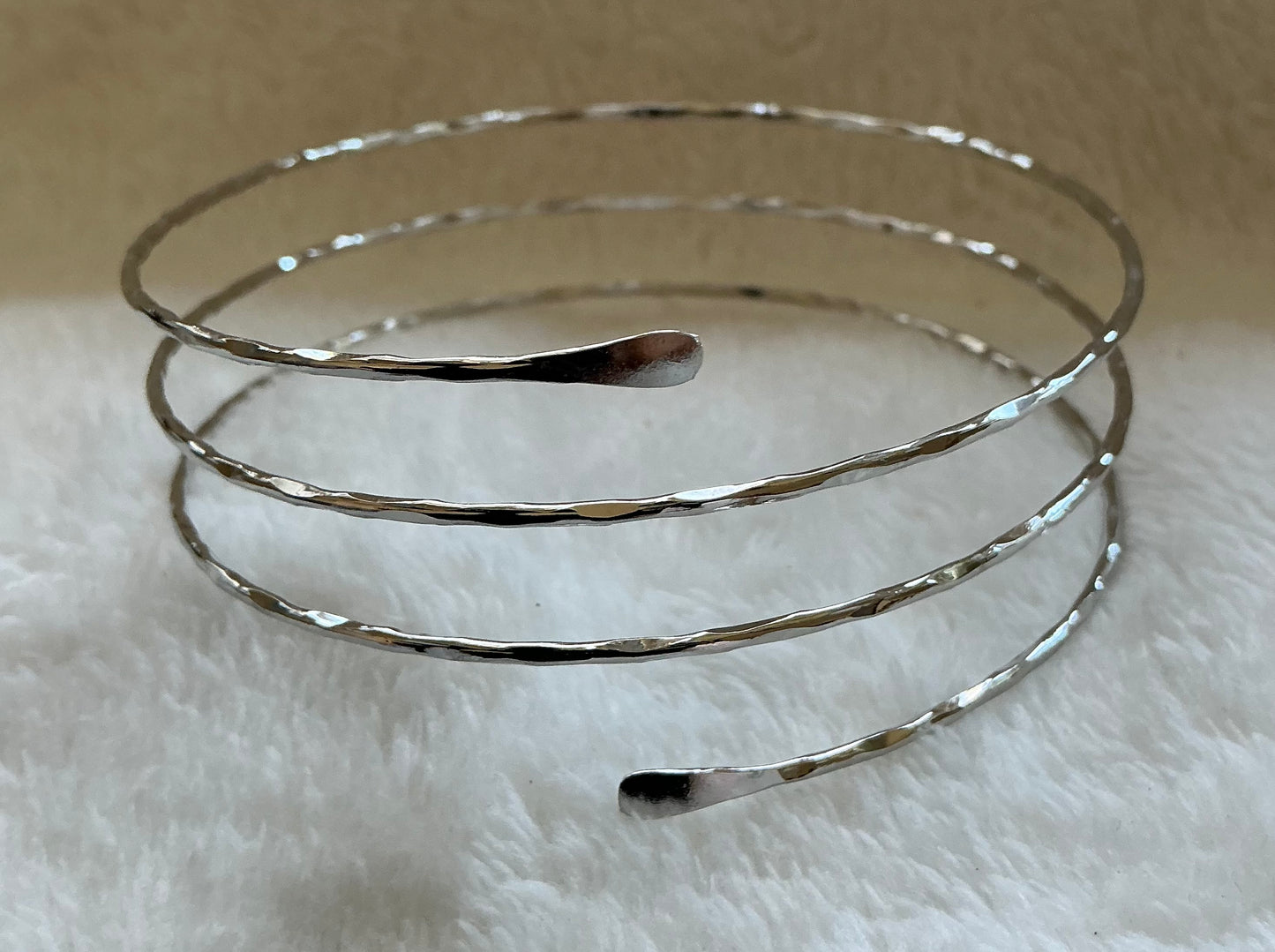 Ladies' Fashion Open Bangle, Unique New Minimalist Style Multi-Line Metal Arm Cuff