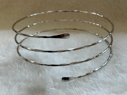 Ladies' Fashion Open Bangle, Unique New Minimalist Style Multi-Line Metal Arm Cuff